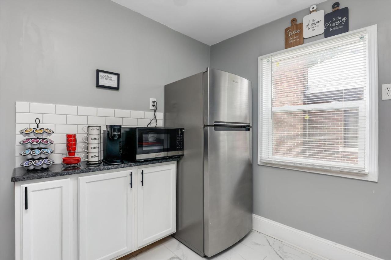 Modern & Cozy East Side Gem ~ Queen Beds ~ Parking Detroit Dış mekan fotoğraf